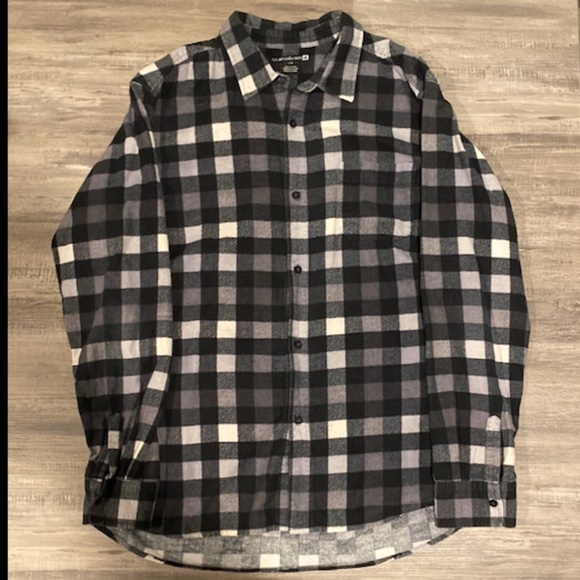 Quicksilver Men’s flannel - Picture 1 of 7